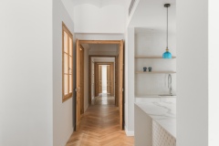 Eixample-Barcelona-Authentic-Apartment-Luxe-Interior-Design11